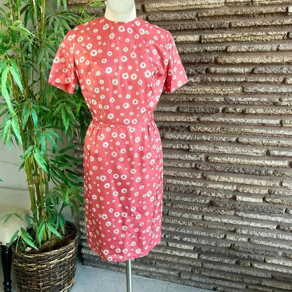 Vintage Salmon Pink Handmade Waisted Modest Sheath Dress - Picture 2 of 9